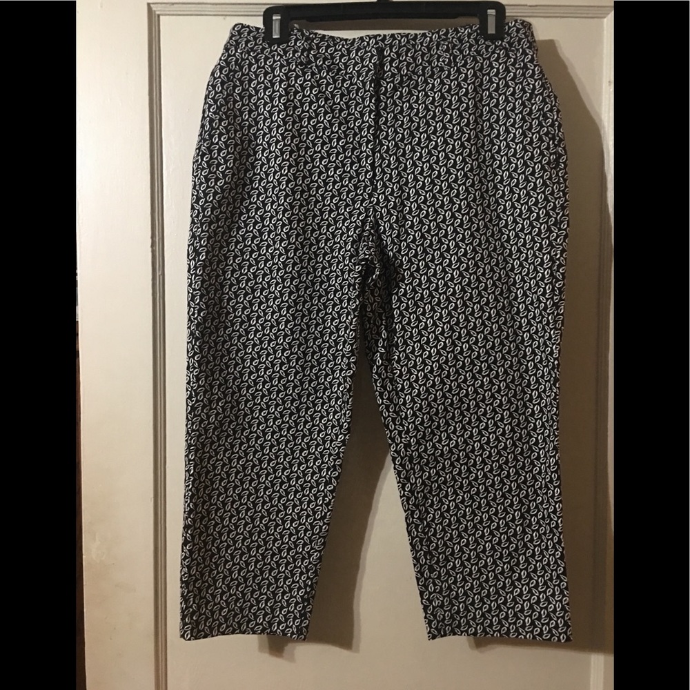 Kim Rogers Capris-Closet clear out!😄